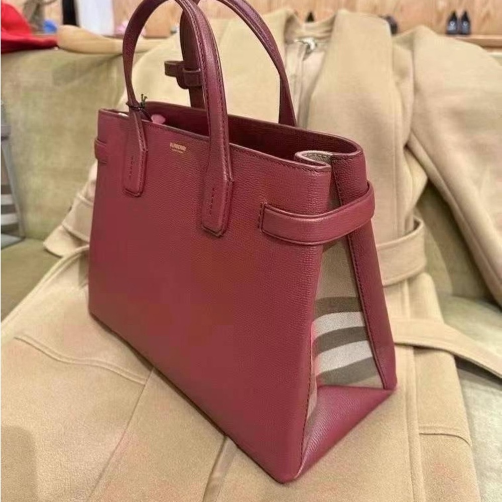 New Burberry Classic Medium Banner tote bag with removable straps - Picture 3 of 6